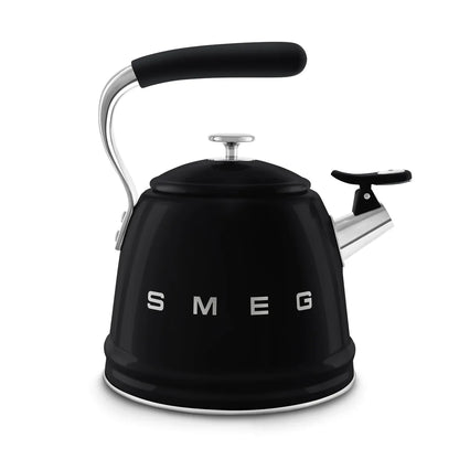 WKF01BL__smeg-bollitore-con-fischio-50s-style-nero-03