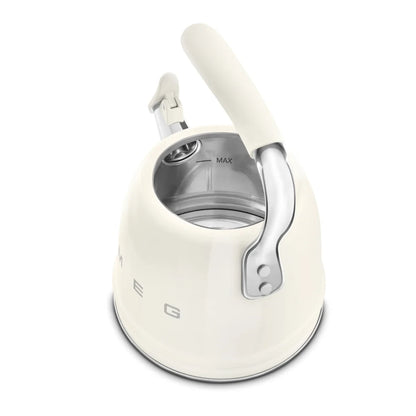 WKF01CR__smeg-bollitore-con-fischio-50s-style-panna-07