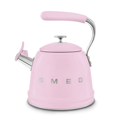 WKF01PK__smeg-bollitore-con-fischio-50s-style-rosa-01