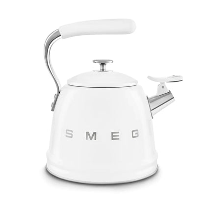 WKF01WH__smeg-bollitore-con-fischio-50s-style-bianco-03