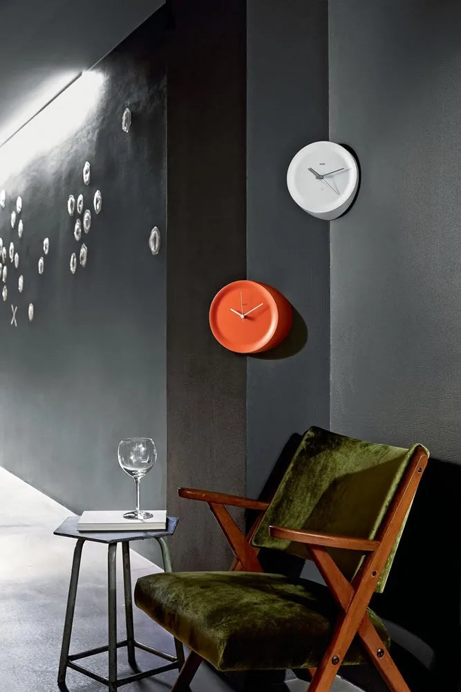 Alessi Ora orologio da parete angolare resina design Giulio Iacchetti