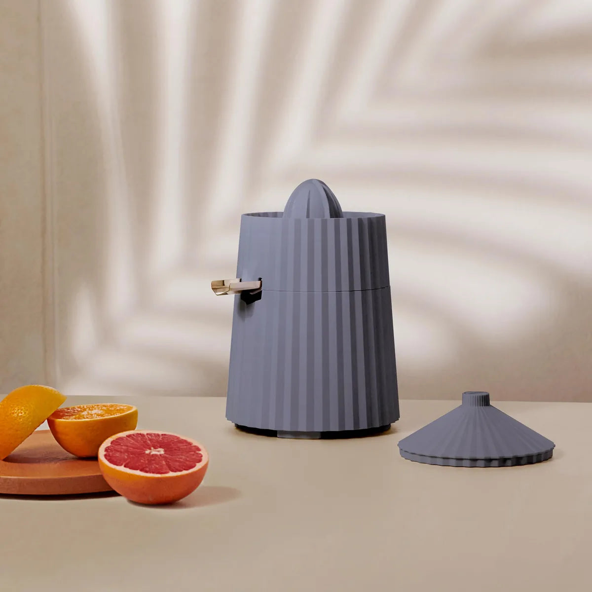 Alessi Spremiagrumi Elettrico Plissé resina termoplastica design Michele De Lucchi