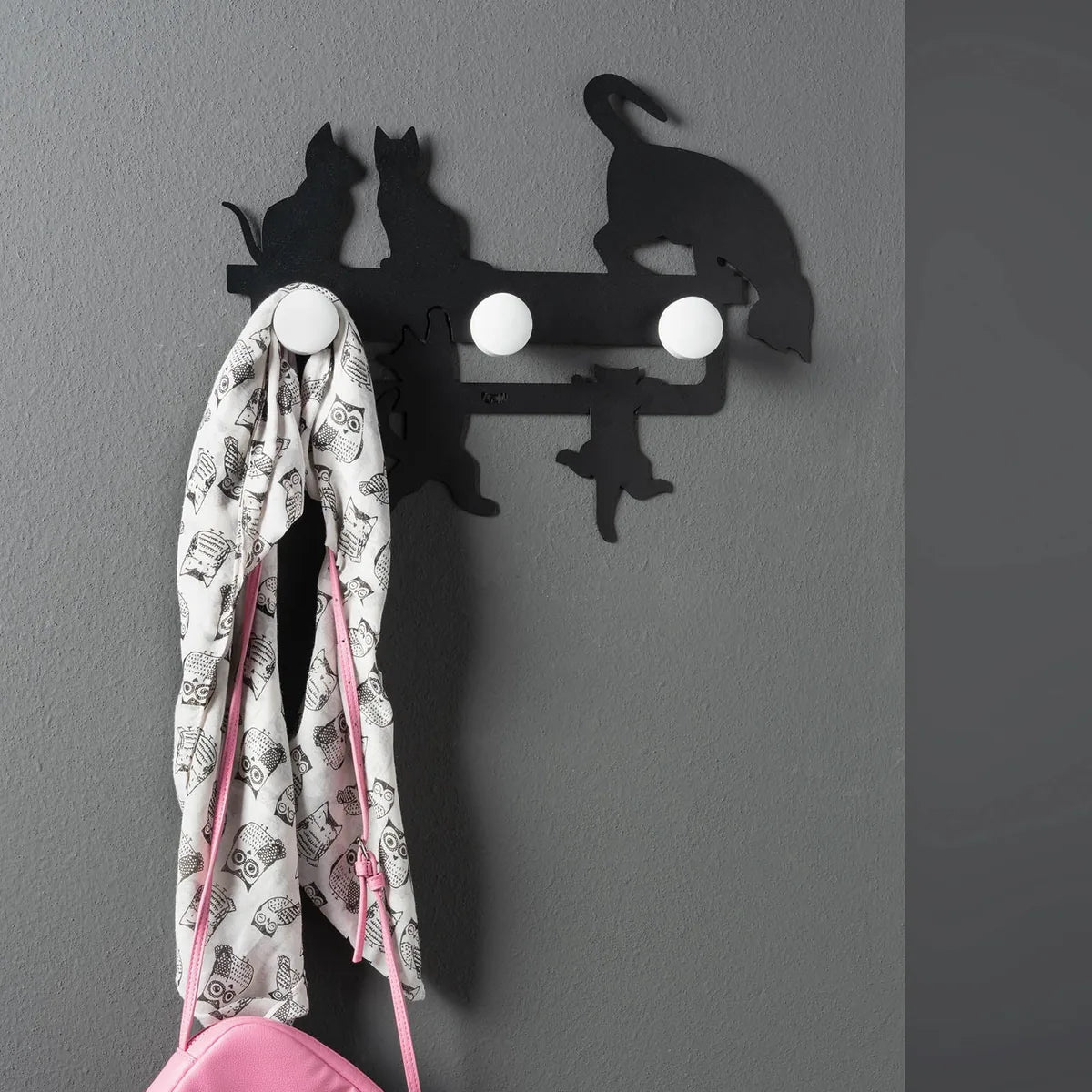 Arti & Mestieri appendiabiti a muro Cattitude design gatta con cuccioli 44x35 cm
