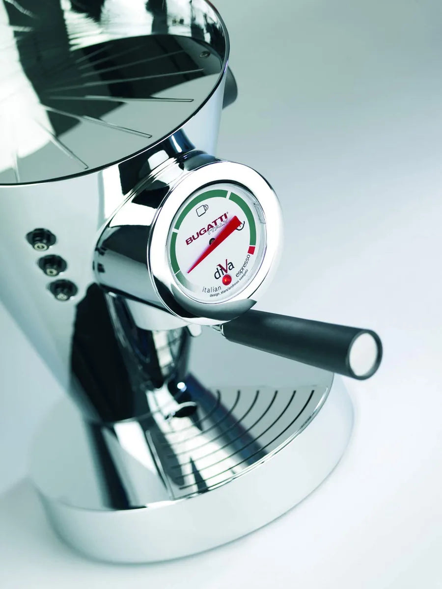 Bugatti Diva macchina espresso crema alluminio acciaio inox 15 bar