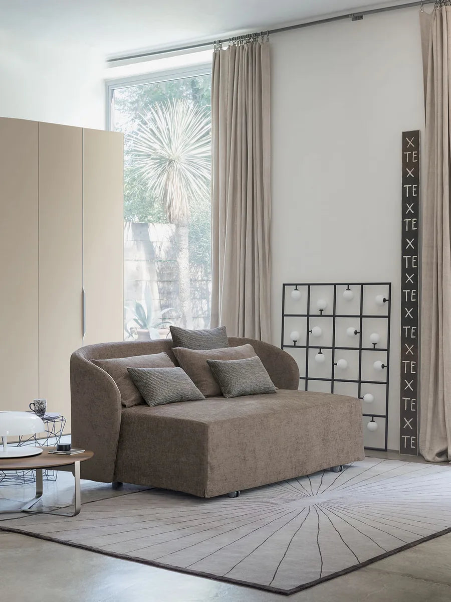 Flou Céline divano trasformabile in letto matrimoniale, design italiano sfoderabile
