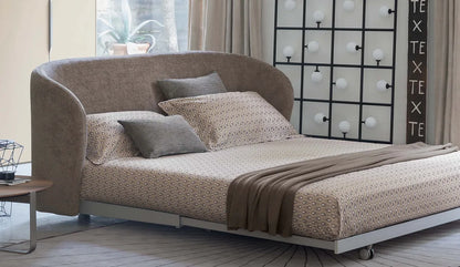 Flou Céline divano trasformabile in letto matrimoniale, design italiano sfoderabile