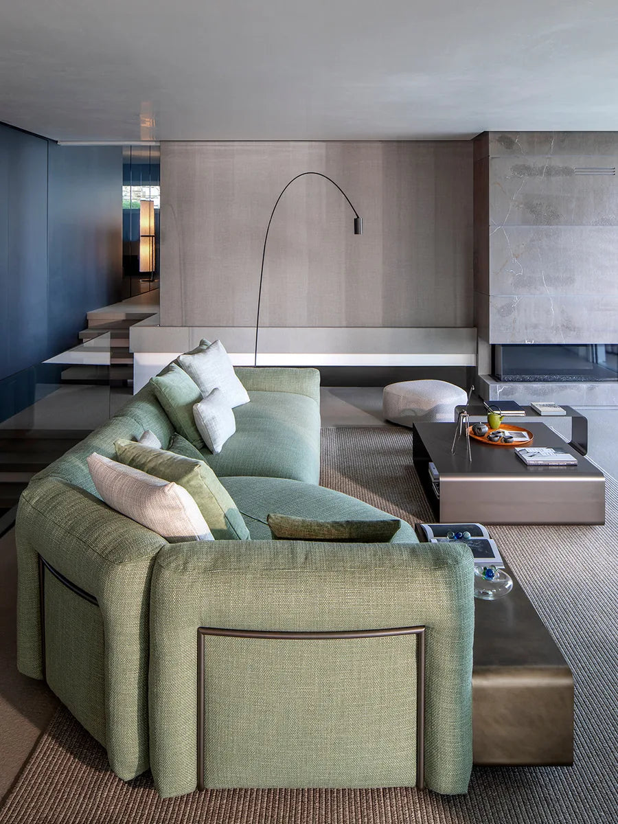 Flou Fiocco divano componibile modulare con sedute e chaise-longue - design Pinuccio Borgonovo