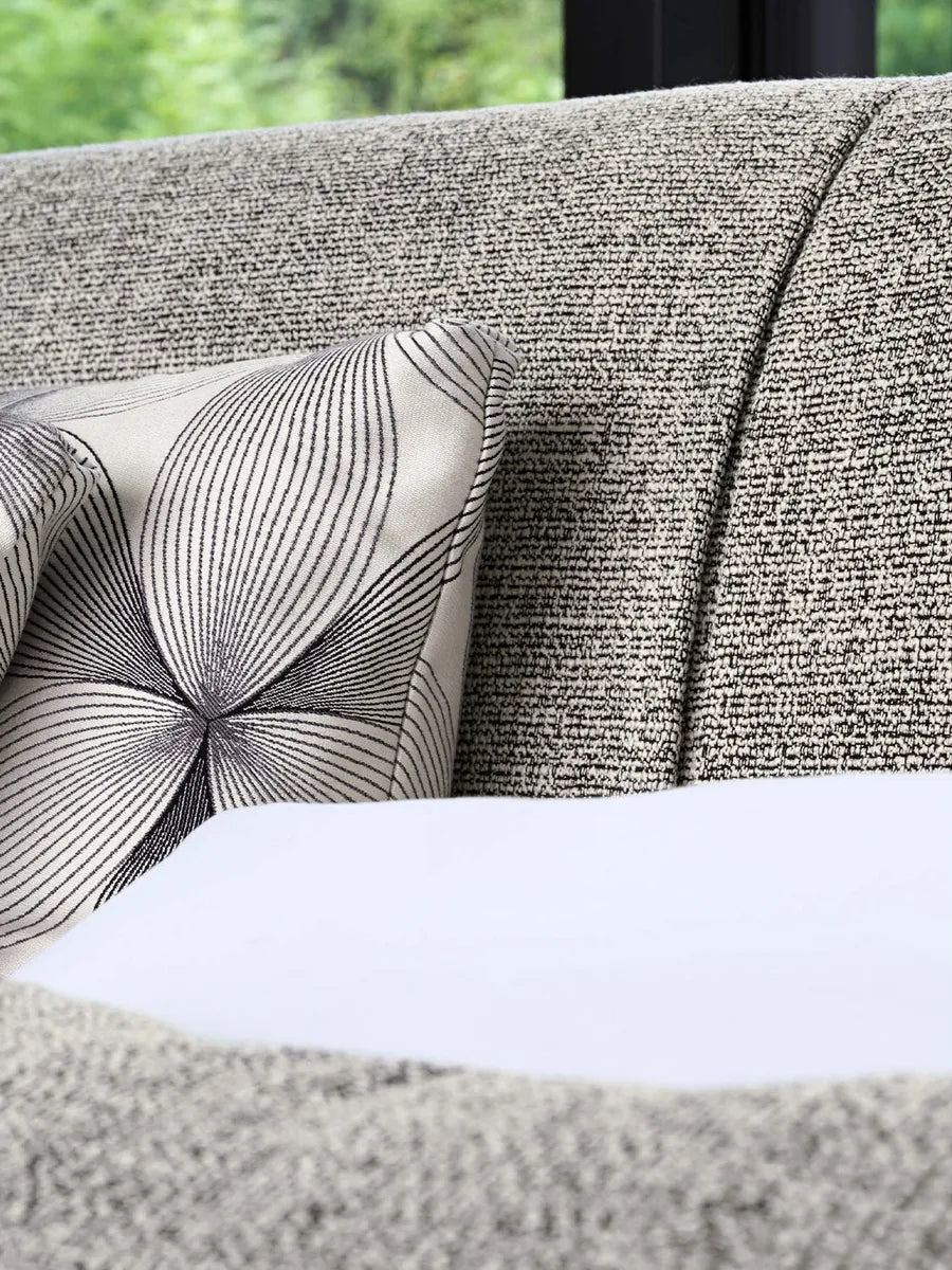 Flou Gaudí Matrimoniale - letto in legno massello con rivestimento tessile, design italiano