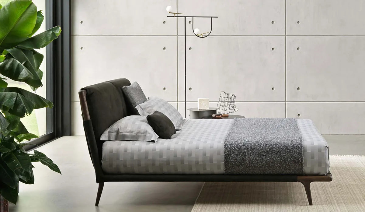 Flou Gaudí Matrimoniale - letto in legno massello con rivestimento tessile, design italiano
