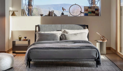 Flou Gaudí Matrimoniale - letto in legno massello con rivestimento tessile, design italiano