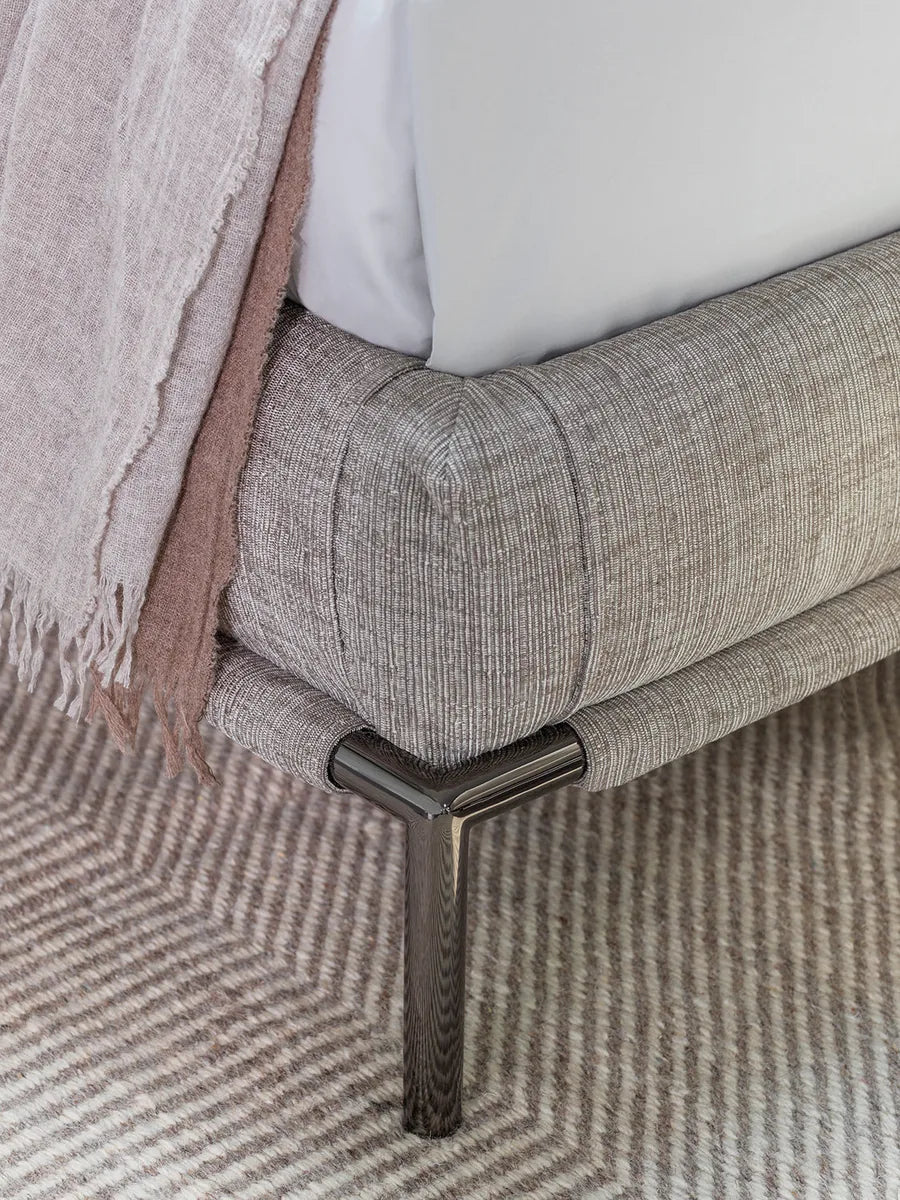 Flou Icon Matrimoniale - letto design in tessuto e pelle, testata imbottita - Stilmobili