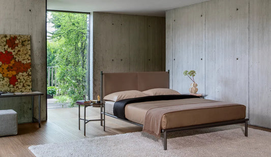 Flou Iko Matrimoniale - Letto design Rodolfo Dordoni con struttura in ferro e dettagli in materiali preziosi