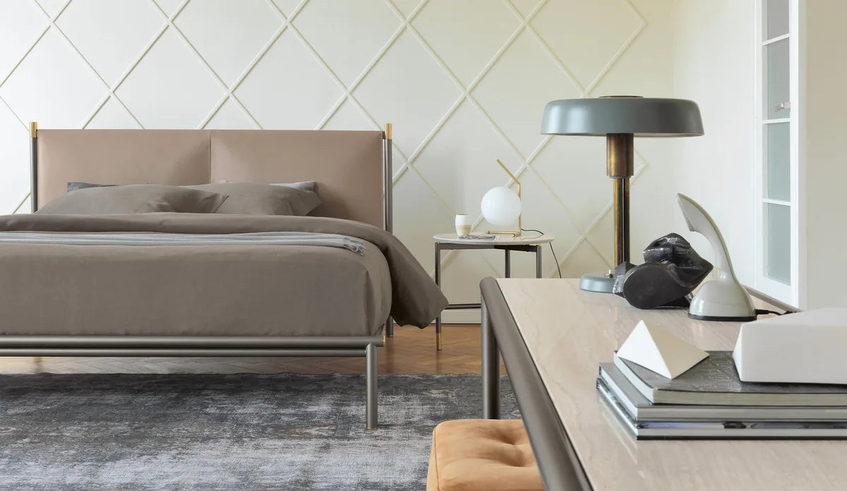 Flou Iko Matrimoniale - Letto design Rodolfo Dordoni con struttura in ferro e dettagli in materiali preziosi