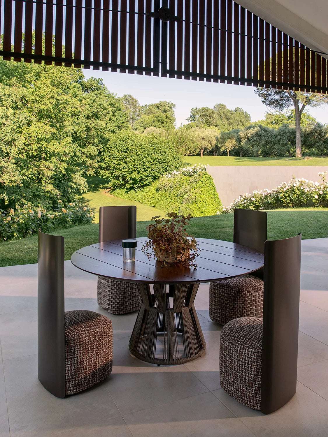 Flou Machard Outdoor