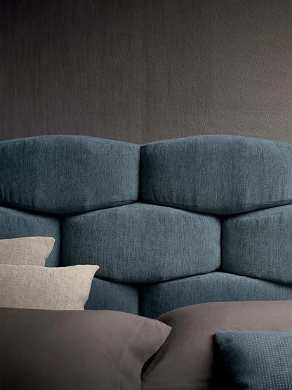 Flou Majal letto matrimoniale testata tessile intrecciata design Carlo Colombo