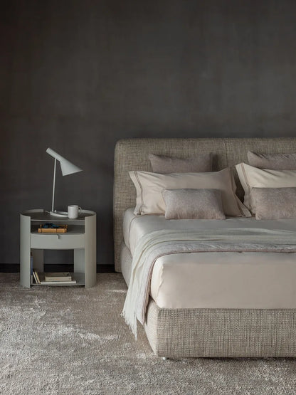 Flou Myplace letto matrimoniale con testata imbottita alta design Emanuela Garbin