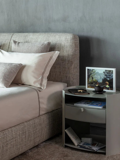 Flou Myplace letto matrimoniale con testata imbottita alta design Emanuela Garbin
