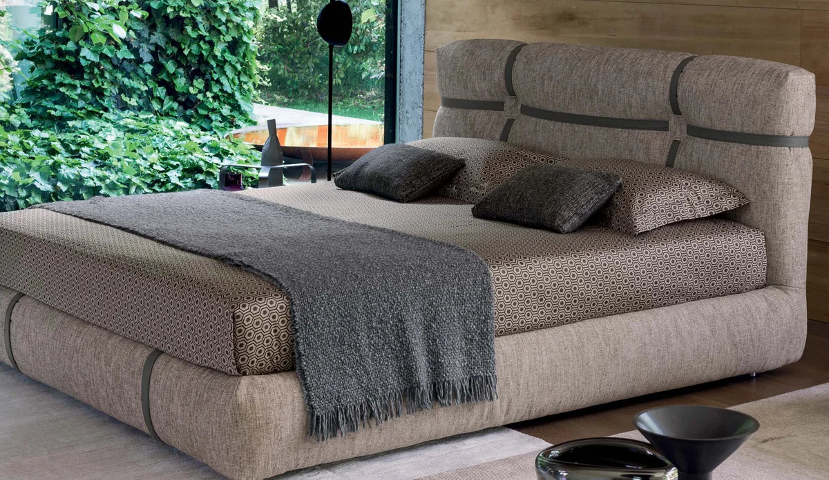 Flou New Bond letto matrimoniale matrimoniale con testata sartoriale design Matteo Nunziati