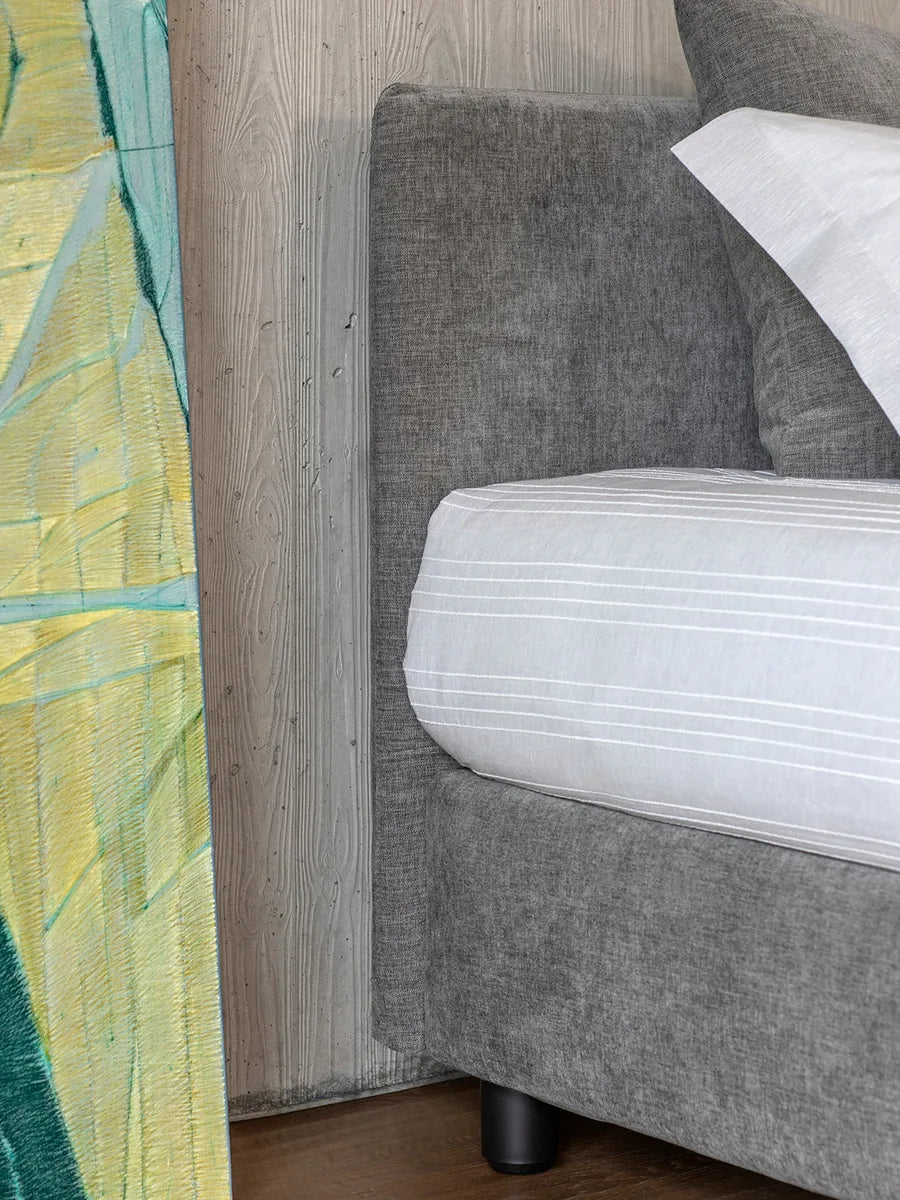 Flou Notturno Singolo letto singolo design italiano testata imbottita in tessuto o pelle