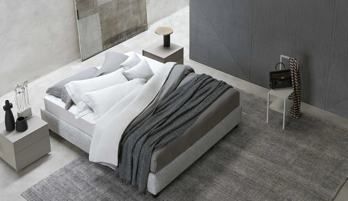 Flou Sommier Matrimoniale design italiano con base contenitore, rivestimento sfoderabile in tessuto