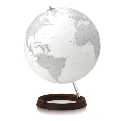Atmosphere Full Circle Reflection — lampada mappamondo con base in dark ash e alluminio