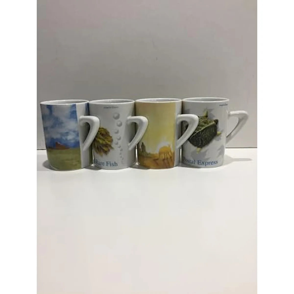 Stilmobili Mug 4 Pezzi Decori Assortiti in Ceramica - Set Tavola