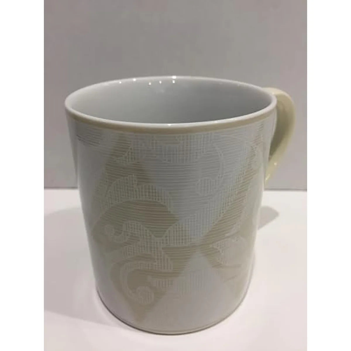 Taitu Tazza Linobianco in porcellana con decoro in rilievo, design italiano