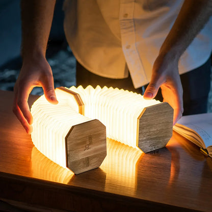 Gingko Smart Accordion lampada a fisarmonica in legno noce nero con LED bicolore
