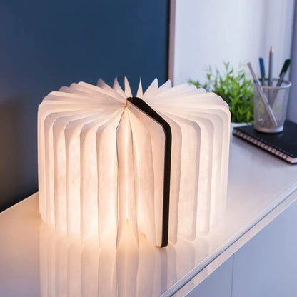 Gingko Smart Book Light lampada libro legno noce LED apertura 360 gradi