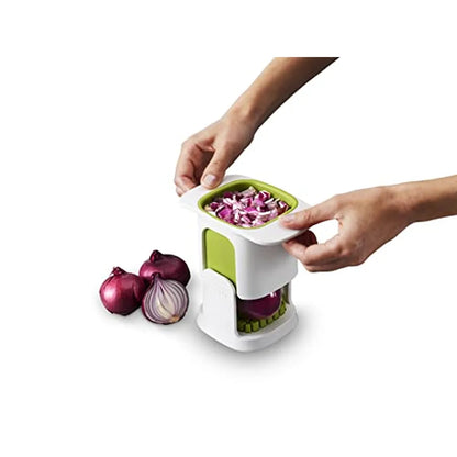 Joseph Joseph Trita Verdure in acciaio inox verde con lame affilate