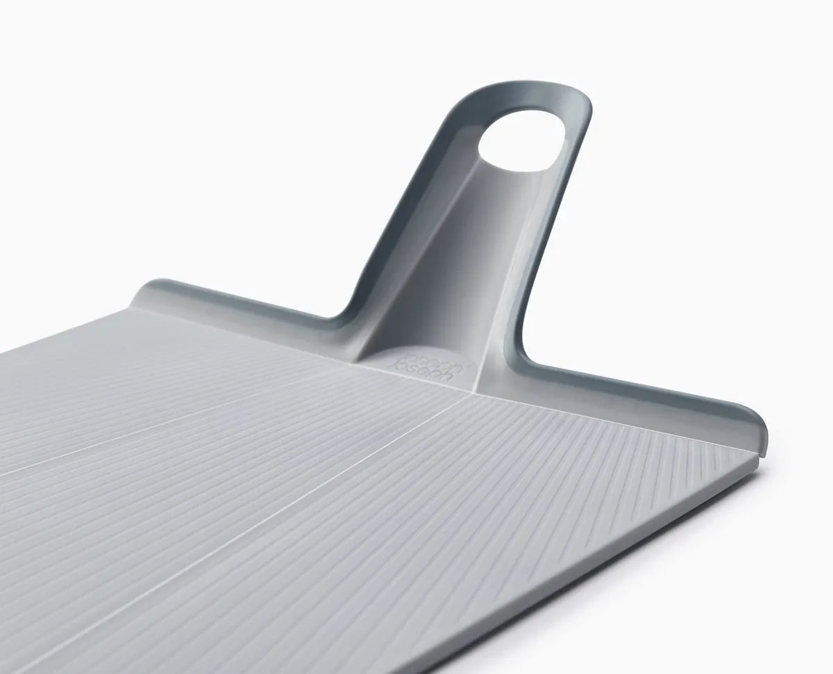 Joseph Joseph Chop2Pot Plus tagliere pieghevole in polipropilene con superficie texturizzata antiscivolo