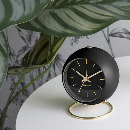 Karlsson sveglia Clock Globe nera con dettagli dorati - design moderno