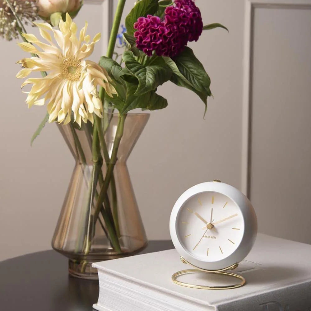 Karlsson sveglia Clock Globe bianca design scandinavo