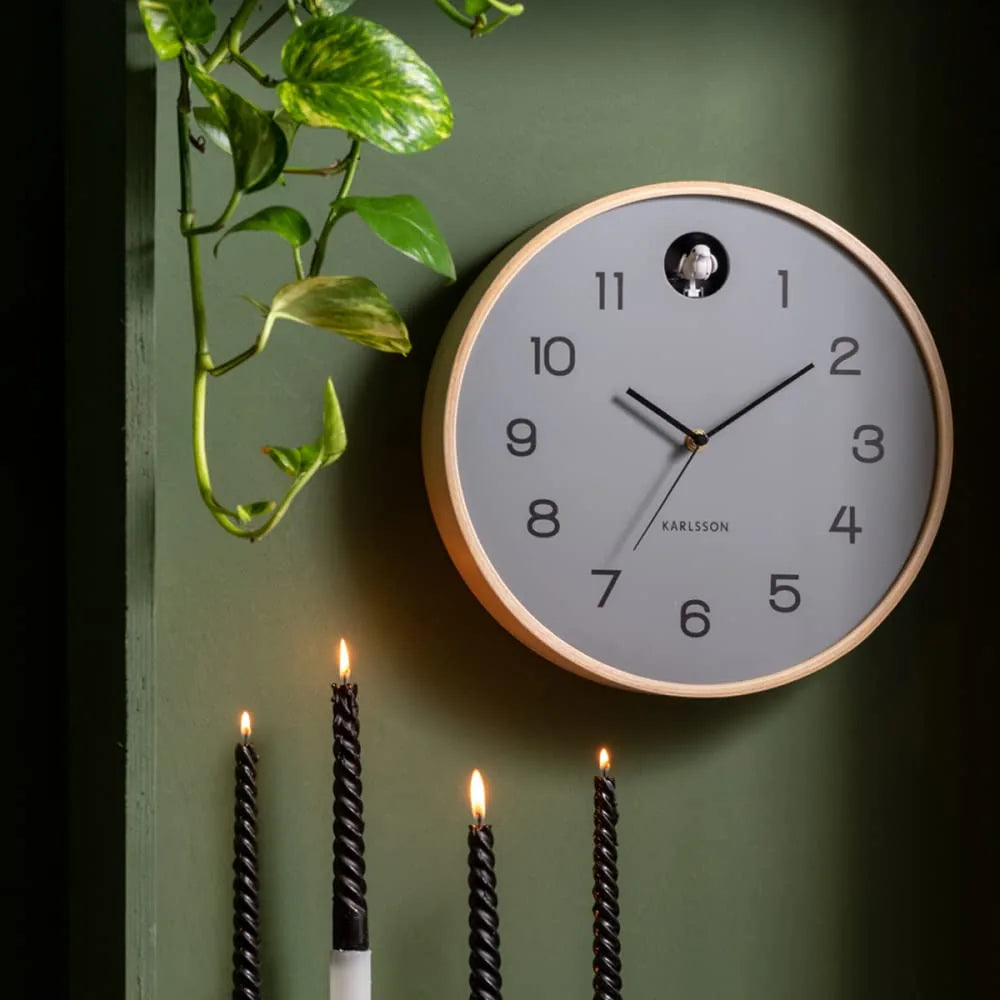 Karlsson orologio da parete cucù grigio legno di betulla design naturale