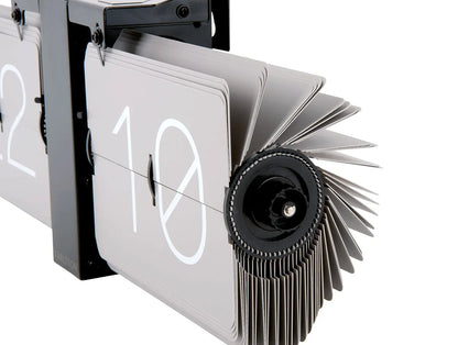 Karlsson Flip No Case orologio grigio design minimalista
