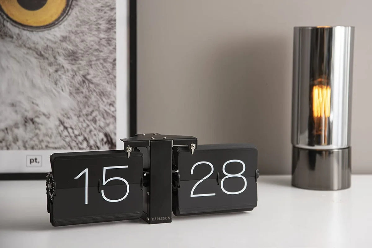 Karlsson Flip No Case orologio moderno plastica bianca design