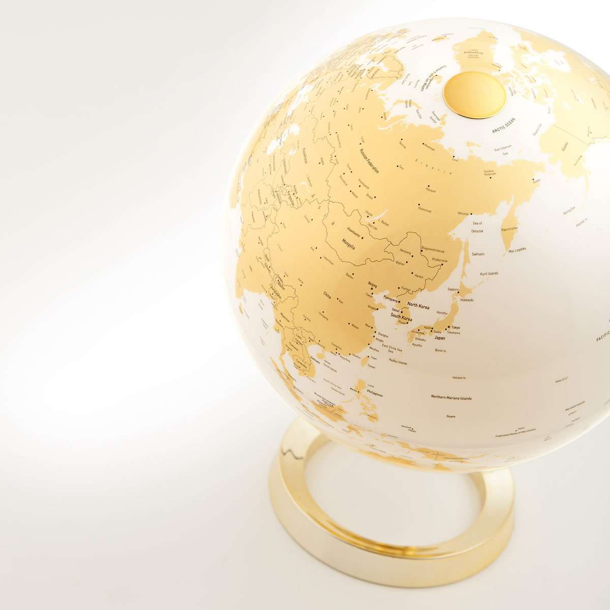 Atmosphere Light & Colour Metal Gold — sfera oro illuminata LED, vista laterale
