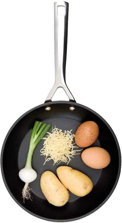 Le Creuset padella bassa antiaderente alluminio con impugnatura rivettata