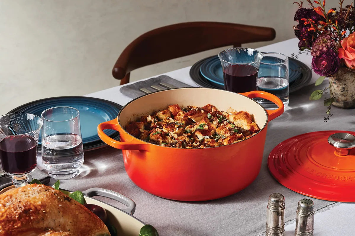 Le Creuset Cocotte rotonda Evolution in ghisa colore rosso - Stilmobili