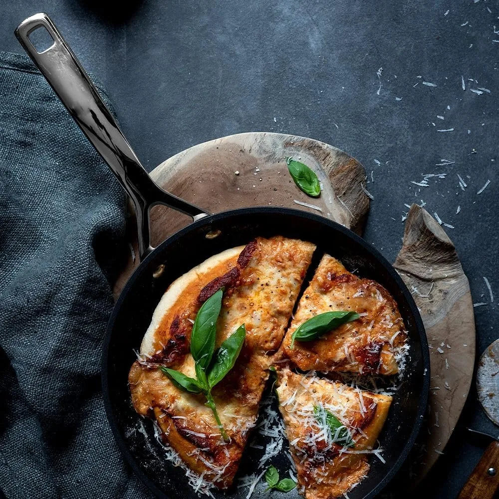 LE CREUSET Padella Alta Alluminio Antiaderente con manico rivettat nero