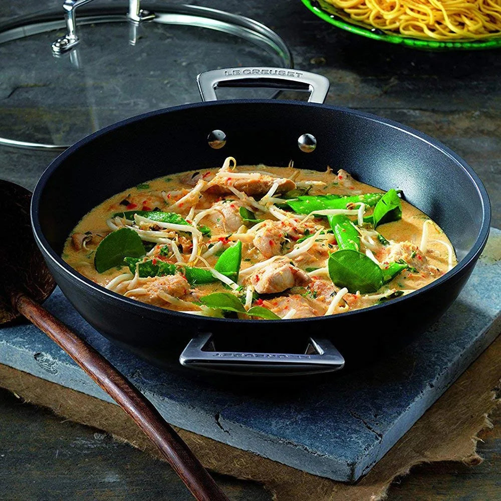Le Creuset Wok alluminio forgiato 32 cm antiaderente con manici