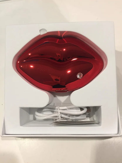 Indiid Lip Powerbank wireless con design compatto e moderno