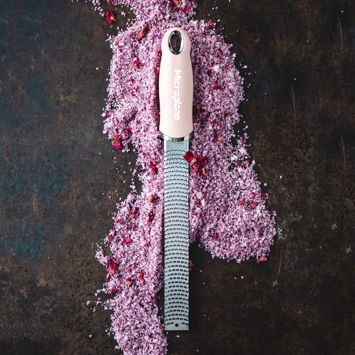 Microplane Zester grattugia acciaio inossidabile con manico ergonomico e cover protettiva