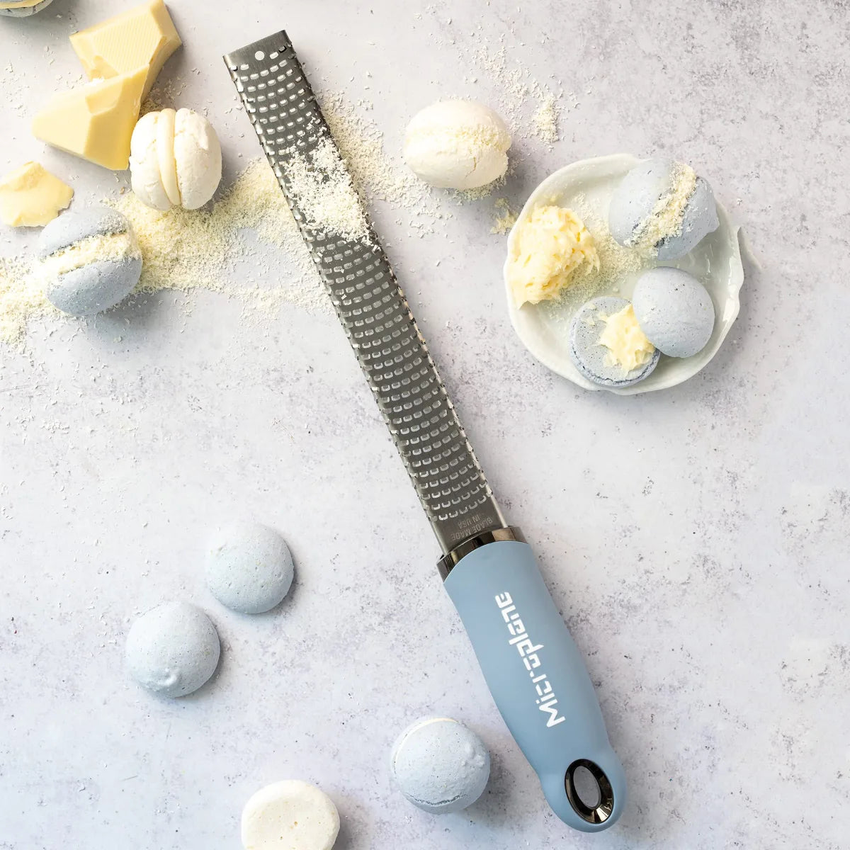 Microplane Zester grattugia acciaio inossidabile con manico ergonomico e cover protettiva