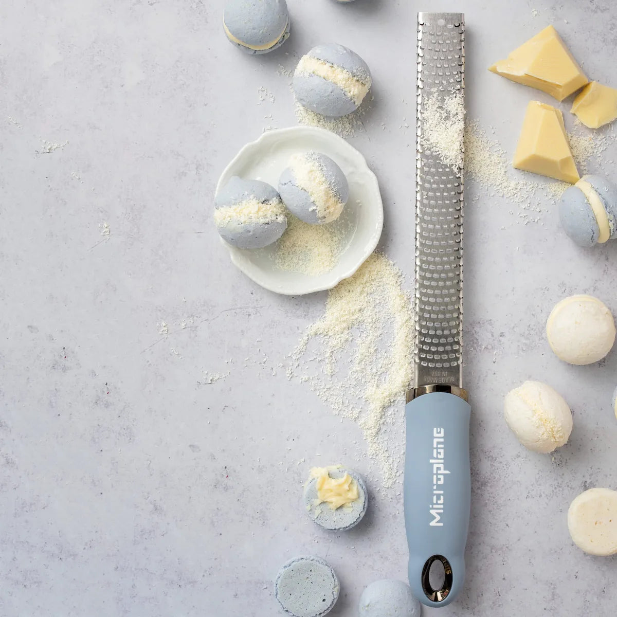 Microplane Zester grattugia acciaio inossidabile con manico ergonomico e cover protettiva