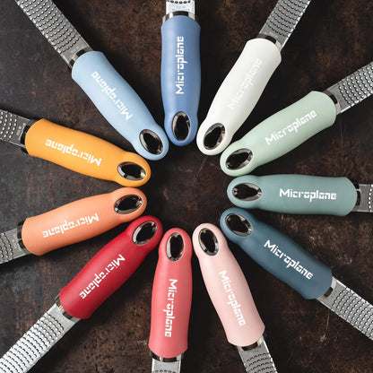 Microplane Zester grattugia acciaio inossidabile con manico ergonomico e cover protettiva