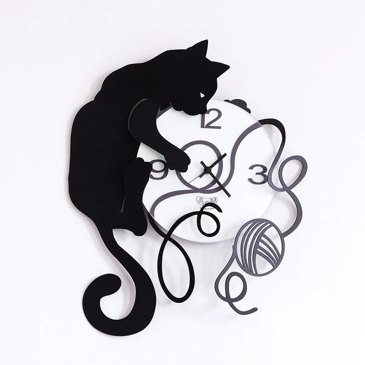 Arti & Mestieri orologio da parete particolare gatto gomitolo design italiano