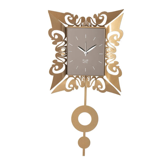 Arti & Mestieri orologio a pendolo da parete Vanity in ferro, colori oro laccato, fango, sabbia e bianco marmo