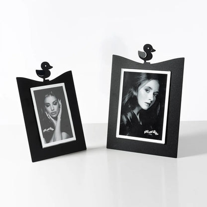 Arti & Mestieri Portafoto Paperella Grande cornice legno bianca con paperella giocosa