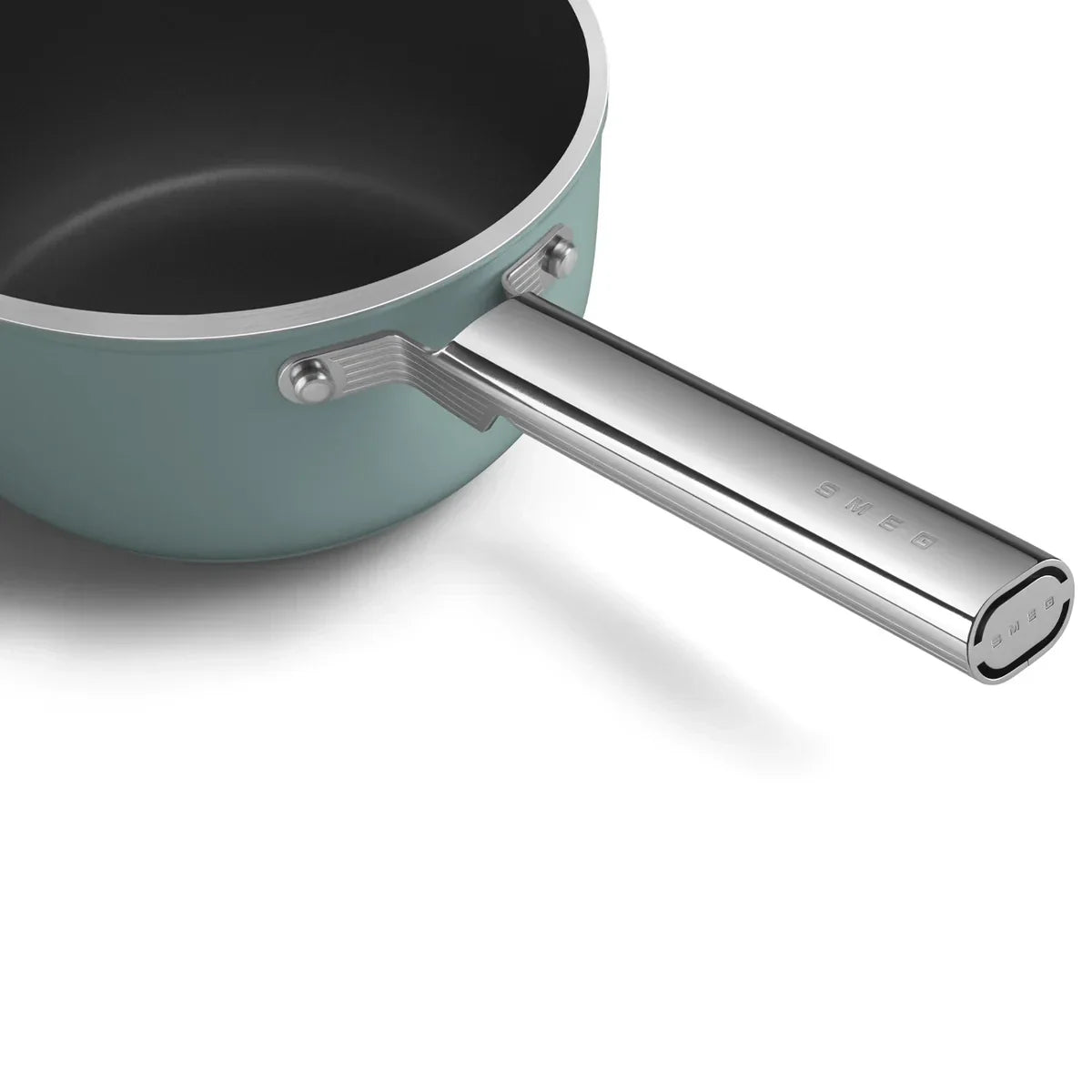SPF2012EGM__smeg-casseruola-1-manico-20cm-ceramico-verde-smeraldo-opaco-05